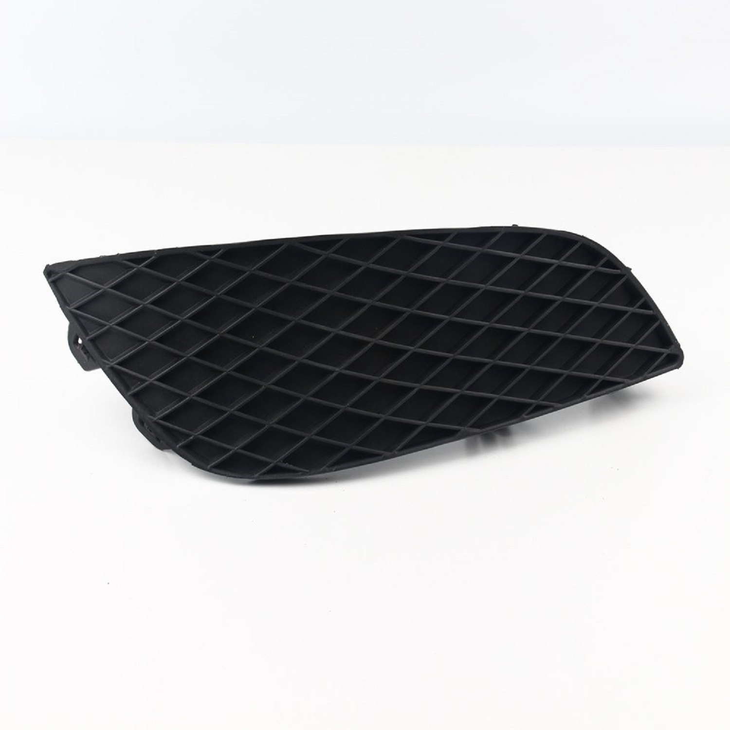 Opel Astra H Makyajlı Sis Far Kapağı Sağ Sissiz Root Marka 111079