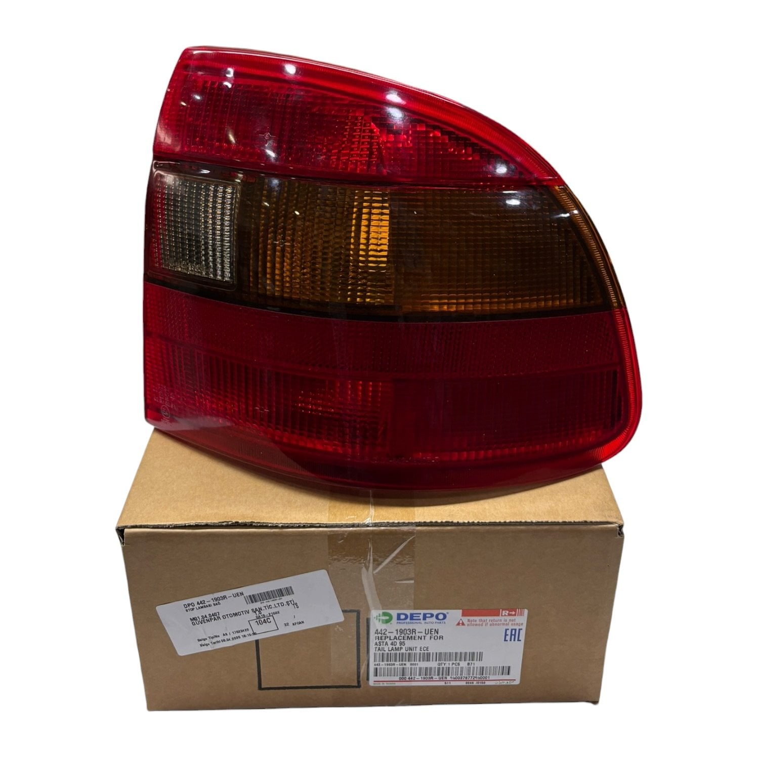Opel Astra F Stop Lambası Sağ (Koyu Renk) Depo Marka 442-1903R-UEN