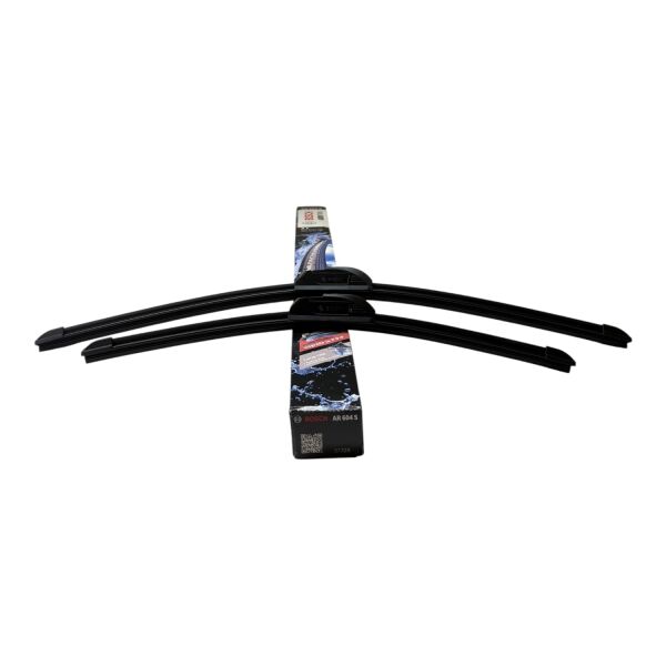 Opel İnsignia A Ön Cam Silecek Süpürge Takımı  (Muz Tipi ) Bosch Marka