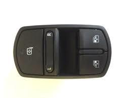 Opel Corsa E Cam Açma Düğmesi Sol Psa Marka 13430017